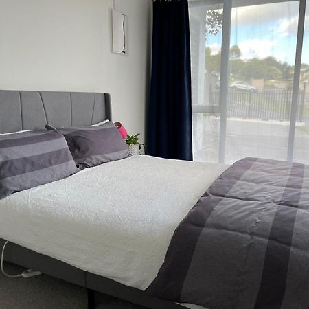 Totara Vale, Free Coffee, Parking And Wifi, Near Glenfield Mall And Highway 18,1 Auckland Dış mekan fotoğraf
